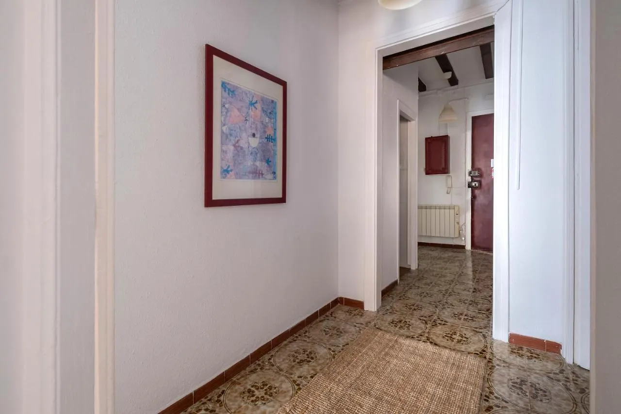 Centric Apartment Gaudi Barcelona 0*,